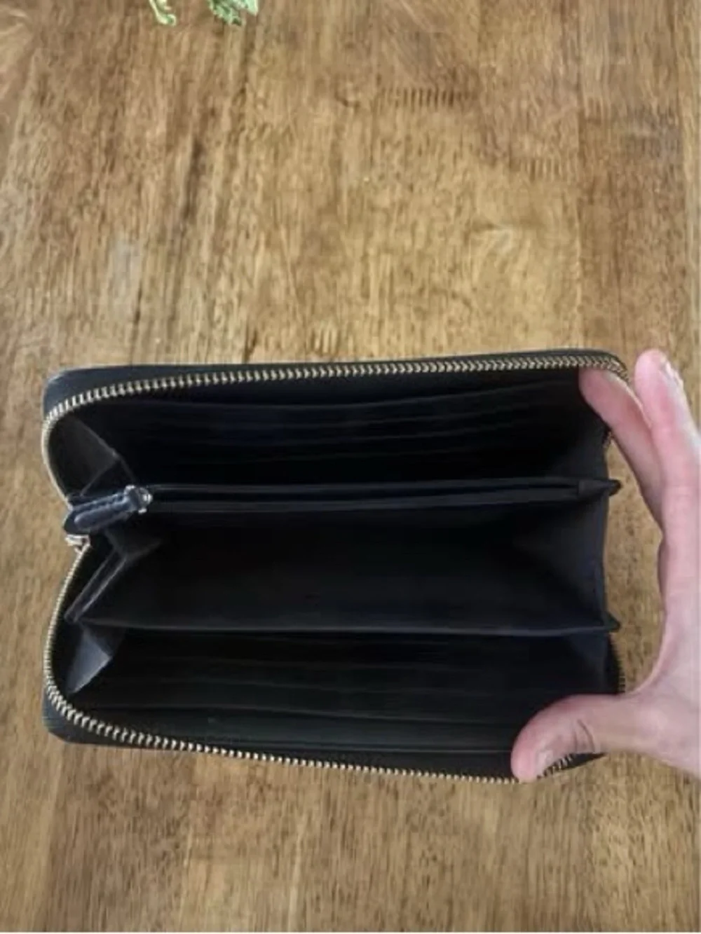 kate spade Black Leather Zip Wallet with Gold Logo
